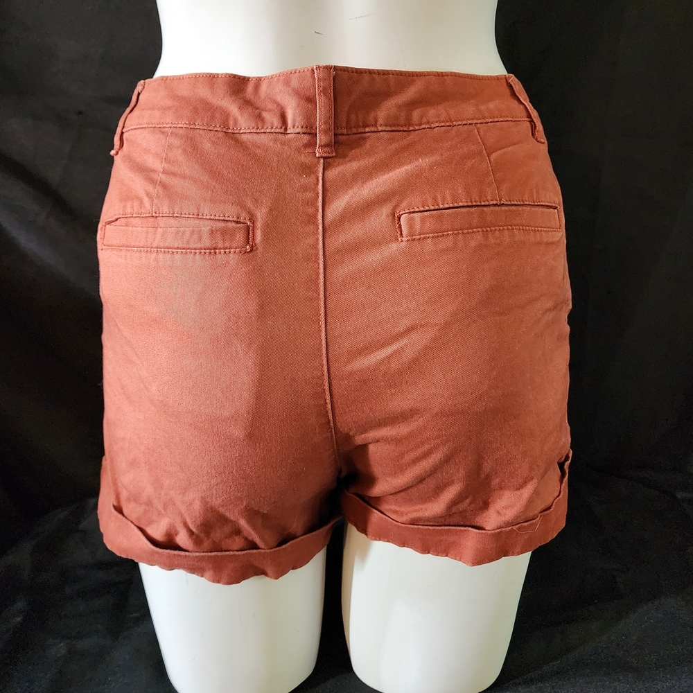 Women's Rust Shorts - Picture 3 of 4